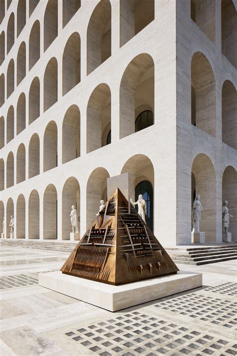 fendi palrazzo della civiltà foto con risoluzione grande|Mostra Arnaldo Pomodoro a Roma .